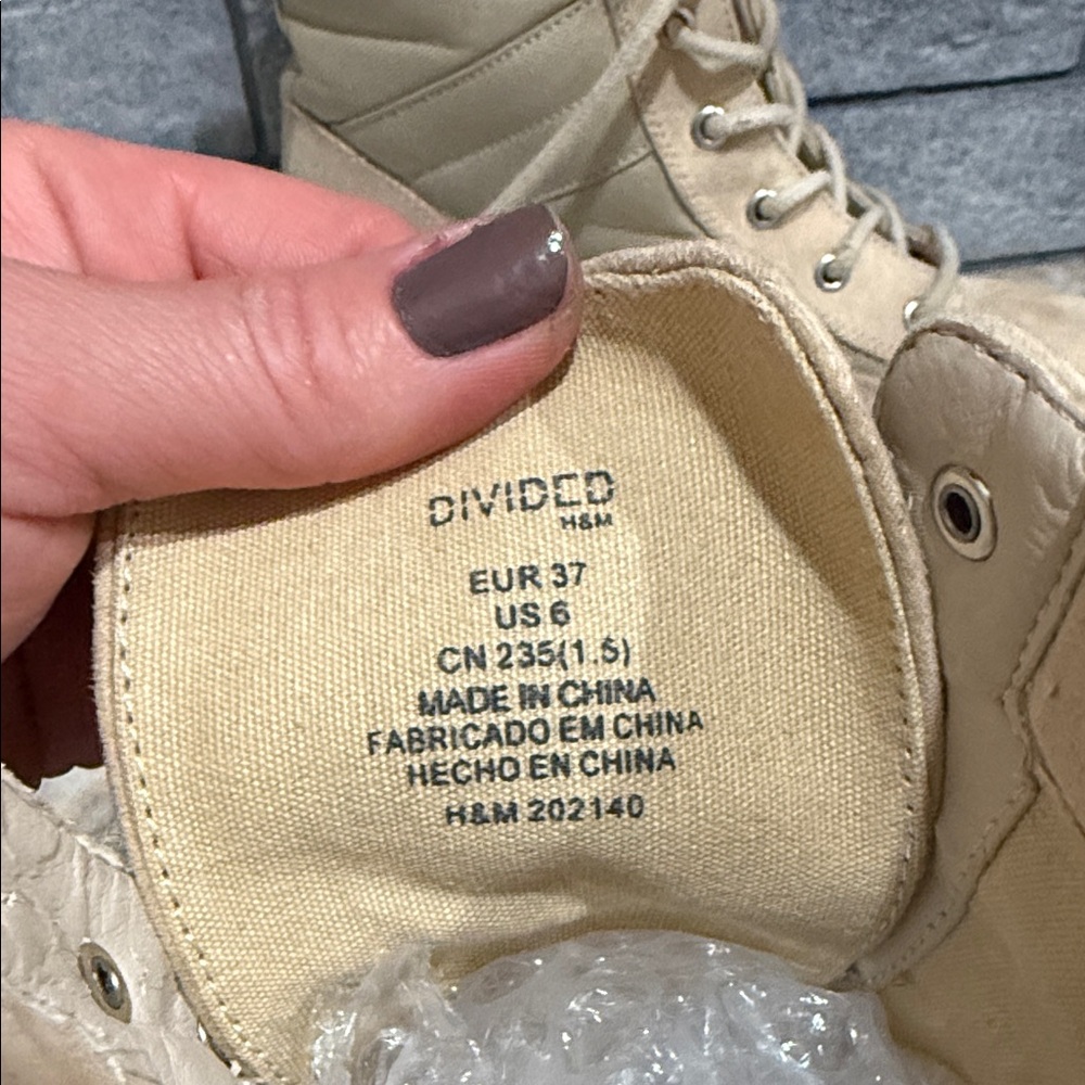 Women's neutral combat boots - Picture 3 of 5